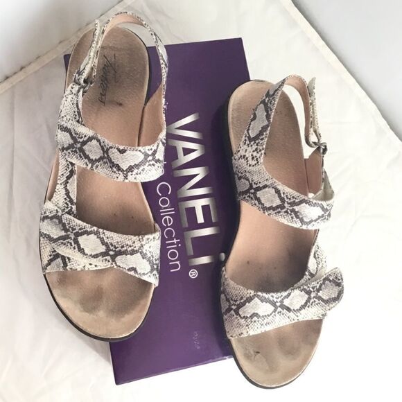 Trotters Kip Supportive Sandals B8 - Picture 3 of 7